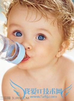 宝宝不爱喝水怎么办 52IJ母婴教育