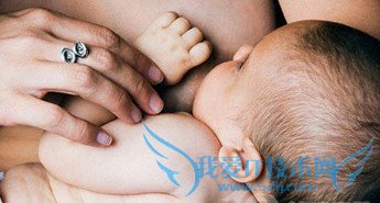 妈妈给宝宝喂奶的注意事项 52IJ母婴教育