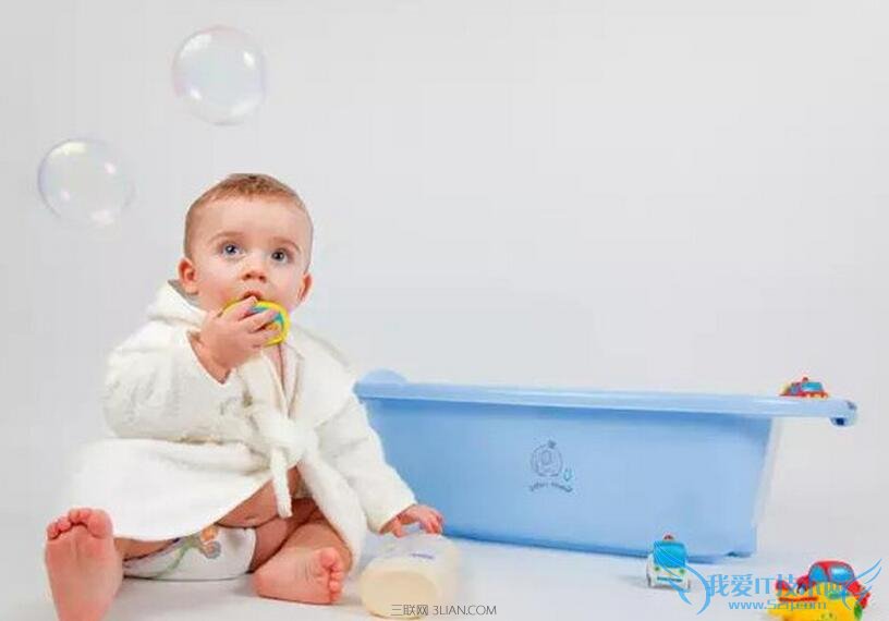 这8种情况下,宝宝再脏也不洗澡 三联