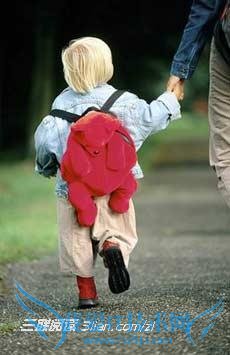 家长做好4准备 宝宝爱上幼儿园 52IJ母婴教育阅读