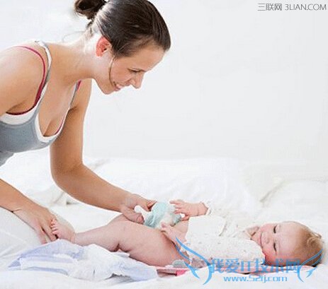 宝宝使用尿布时有什么注意事项 52IJ母婴教育