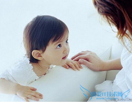 ������β���Ů�������Լ�      52IJĸӤ����