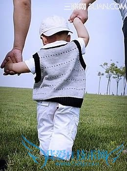 宝宝学走路 牢记4原则 52IJ母婴教育