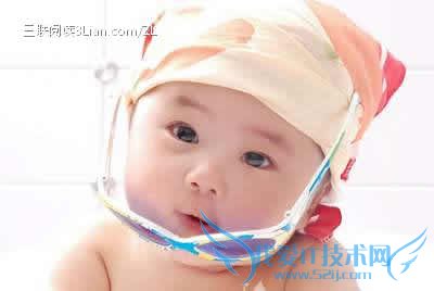 新生宝宝最脆弱的28天 三联