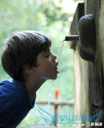 宝宝怎么喝水才健康+52IJ母婴教育阅读