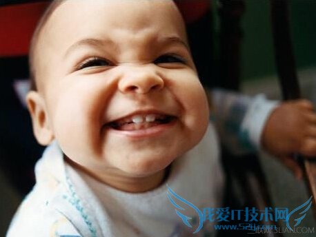 宝宝长牙期爸妈特别注意的五大要点 52IJ母婴教育