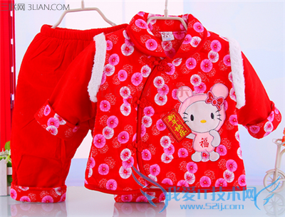 三个月婴儿过年怎么穿?