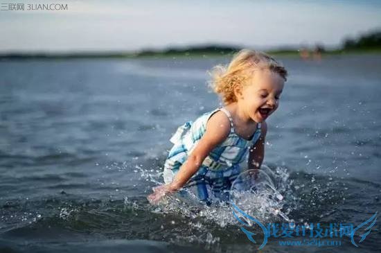 夏天带宝宝玩水要注意什么 52IJ母婴教育