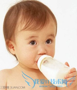 新生儿吐奶怎么回事 52IJ母婴教育