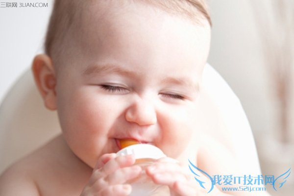 宝宝吐奶怎么解决 教你应对吐奶的妙招