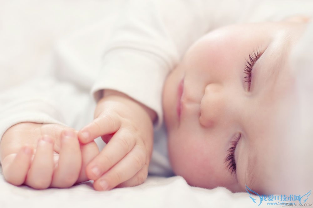 如何给宝宝睡出好头型 52IJ母婴教育