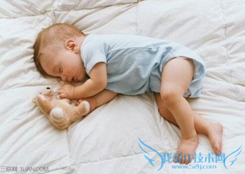 给宝宝喂夜奶别犯7种错误 三联