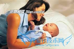 宝宝总爱吃一边奶怎么办 52IJ母婴教育阅读