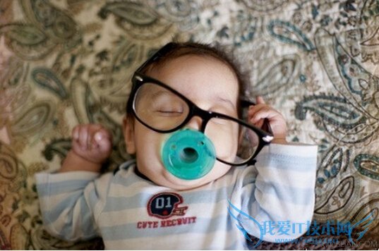 宝宝为什么老爱揪耳朵 52IJ母婴教育