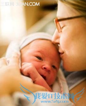 母乳喂养中易犯的四大错 三联