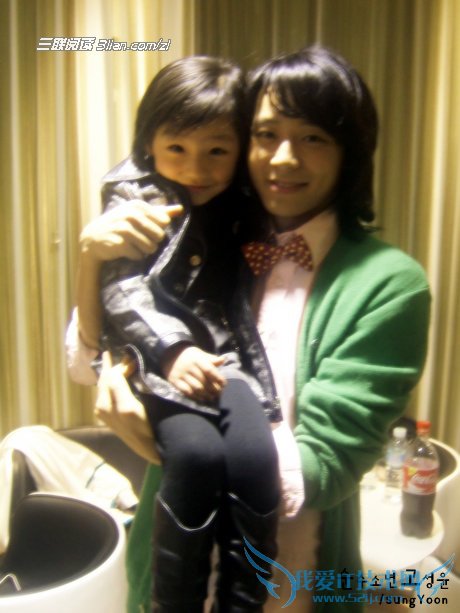 ЦԺӺҪ     52IJĸӤĶ