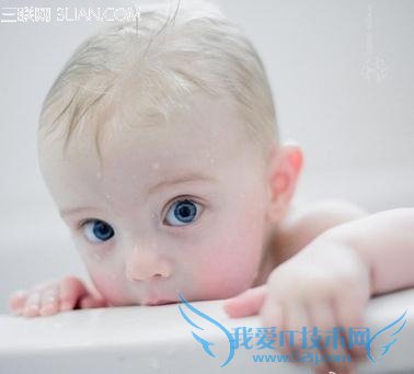 新手妈妈给宝宝洗澡有诀窍 52IJ母婴教育