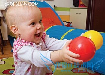 3岁以内宝宝适合的游戏和玩具 52IJ母婴教育