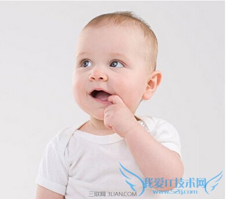宝宝吃手指家长到底要不要管 52IJ母婴教育