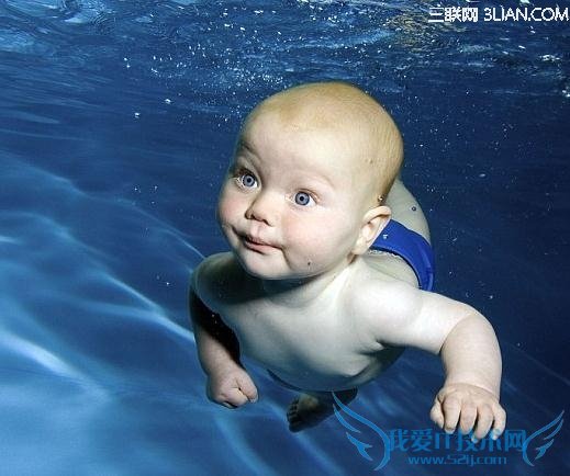 孩子出生五天后 尽量多俯卧 52IJ母婴教育