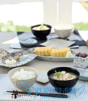 ԺͶԺӽ                     52IJĸӤ