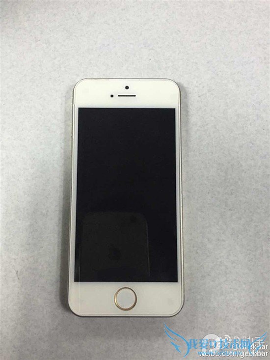 史上最拼的土豪金山寨iPhone5s