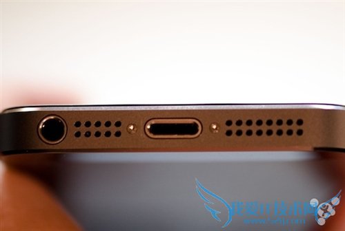 iPhone 5s屏幕组件拆装步骤详解 三.联
