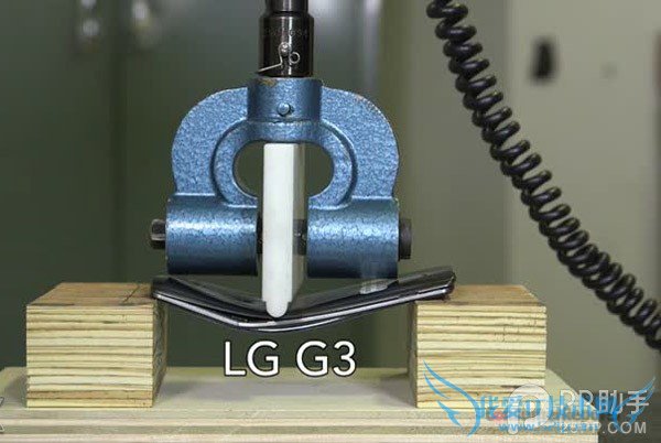 iPhone6 Plus沉冤得雪 压力测试对比杠杠的