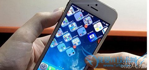 Cylinder媲美Barrel的翻页特效 52IJ手机之家