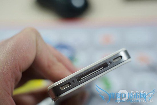 仅需60元 手把手教你换掉iPhone4s电池