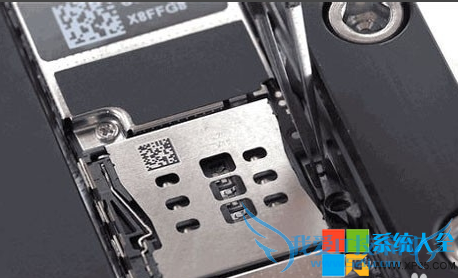 最简单的iPhone手机拆机教程 苹果手机拆机教程 苹果手机如何换内电池 系统之家