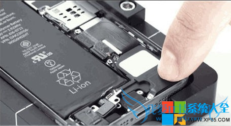 最简单的iPhone手机拆机教程 苹果手机拆机教程 苹果手机如何换内电池 系统之家