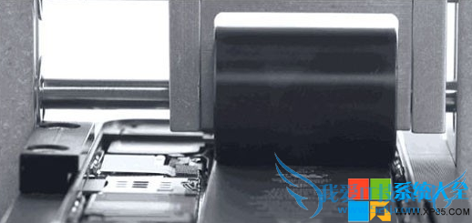 最简单的iPhone手机拆机教程 苹果手机拆机教程 苹果手机如何换内电池 系统之家