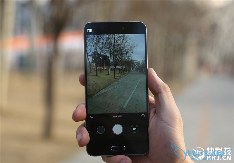 王者归来!小米5全面评测:发烧依旧