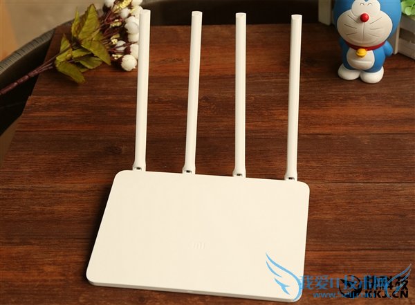 149元!小米路由器3开箱图赏:比iPhone 6还薄