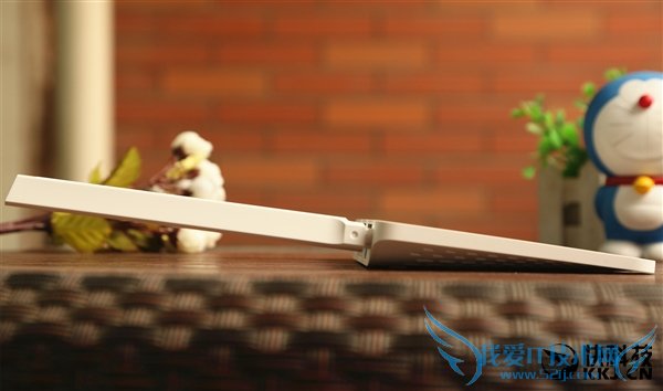 149元!小米路由器3开箱图赏:比iPhone 6还薄