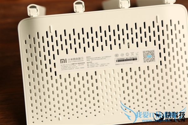 149元!小米路由器3开箱图赏:比iPhone 6还薄