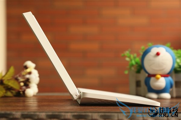149元!小米路由器3开箱图赏:比iPhone 6还薄