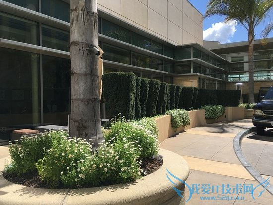 小屏旗舰!iPhone SE首发评测:不输iPhone 6S