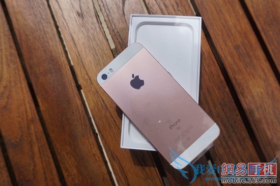 小屏旗舰!iPhone SE首发评测:不输iPhone 6S