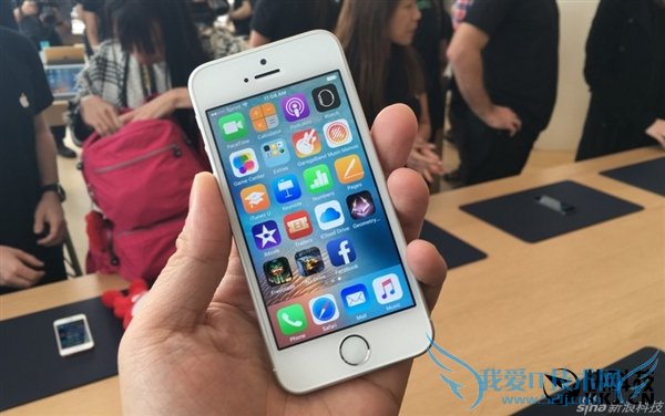 3288元明天开卖!iPhone SE首周销量报告:会很惨