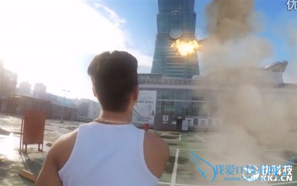 台版《GTA5》真人视频:勇救爆乳槟榔妹