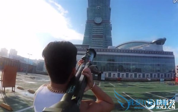 台版《GTA5》真人视频:勇救爆乳槟榔妹