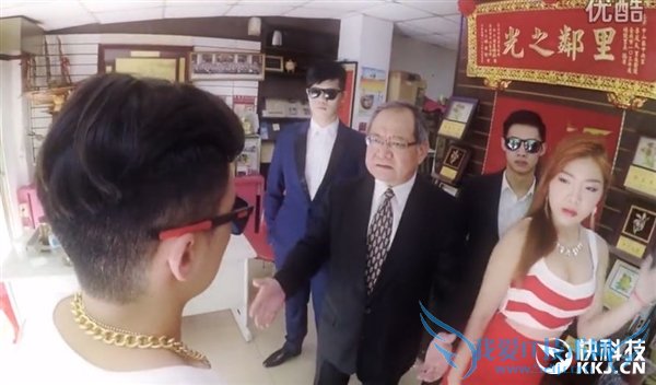 台版《GTA5》真人视频:勇救爆乳槟榔妹