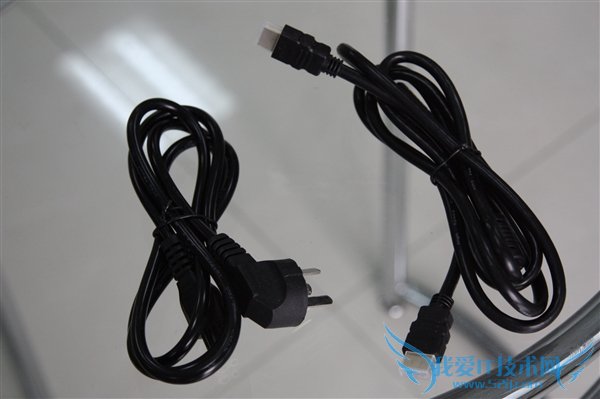 4K@60帧完爆XB1/PS4?国产Steam主机开箱