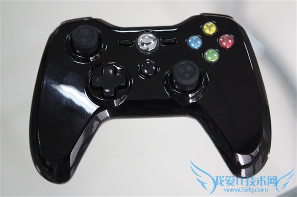 4K@60帧完爆XB1/PS4?国产Steam主机开箱