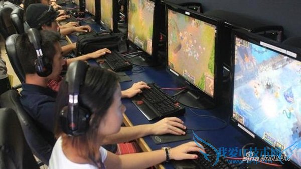 ���˼ҵ�ѧУ��LOL��ú����ý�ѧ��