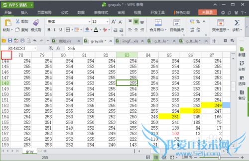 如何手动批量调整Excel表格的行高与列宽