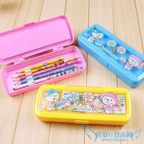 怎么哄小男孩开心呢?送小男孩什么礼物好呢?