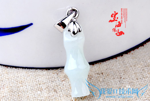 大学毕业给女同学送什么礼物